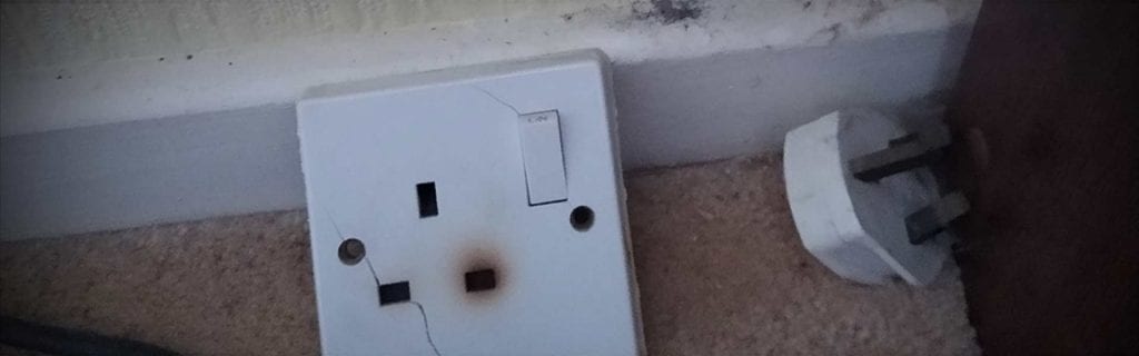 An example of a burnt, cracked-socket