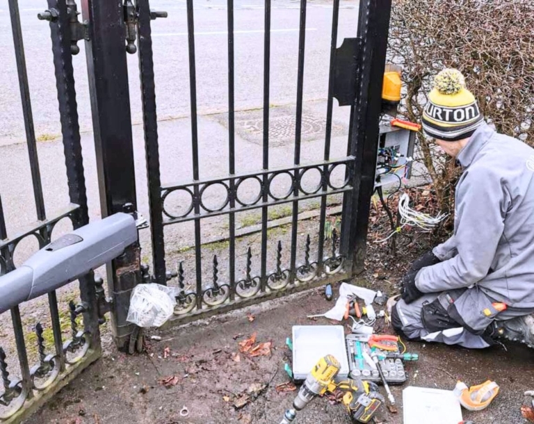 Installation of Cam Automatic Electric Gates